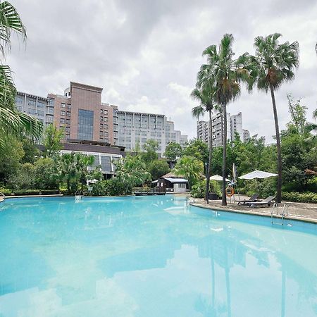 ホテル Ramada Plaza By Wyndham Chongqing West エクステリア 写真