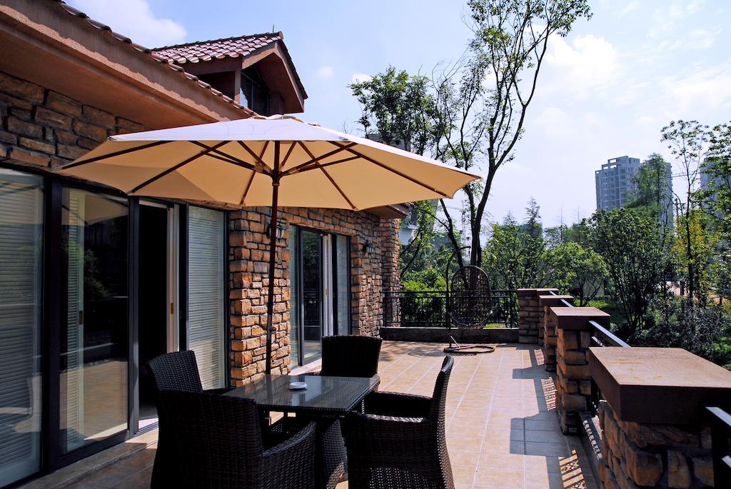 ホテル Ramada Plaza By Wyndham Chongqing West エクステリア 写真