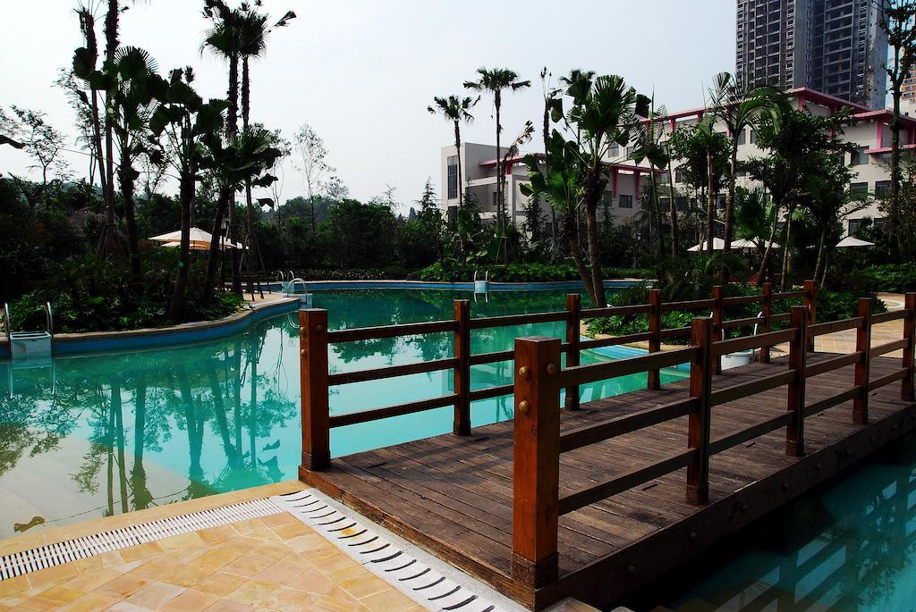 ホテル Ramada Plaza By Wyndham Chongqing West エクステリア 写真