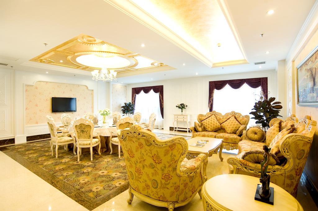 ホテル Ramada Plaza By Wyndham Chongqing West エクステリア 写真